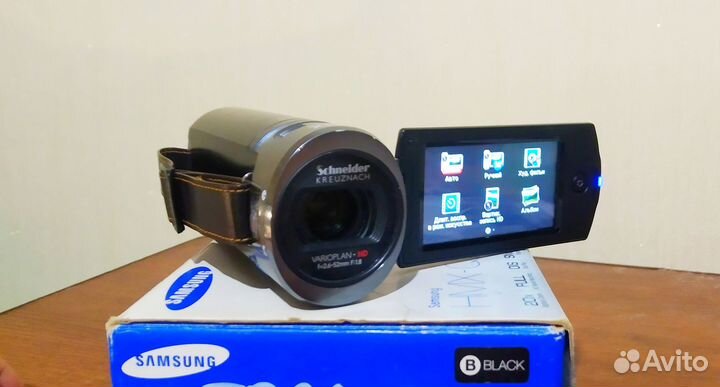 Видеокамера Samsung HMX-Q20