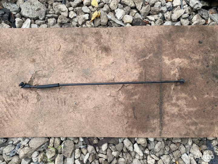 Упор капота Hyundai IX35