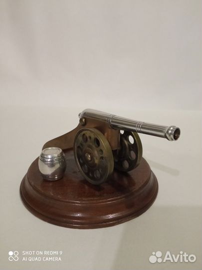 Настольное украшение-пушка