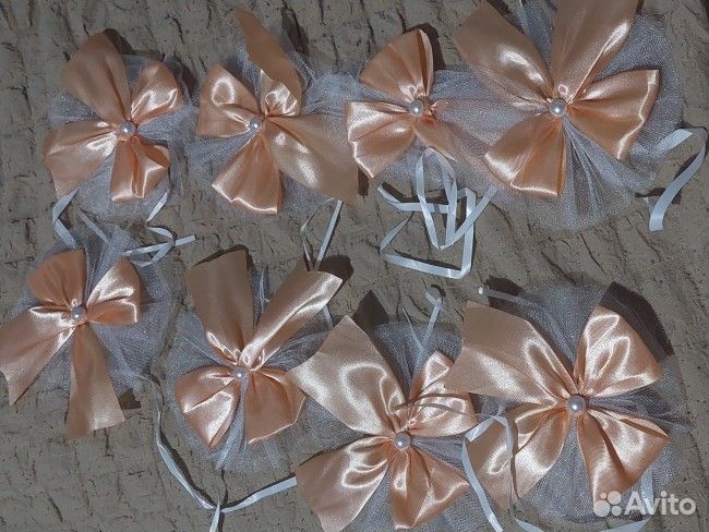 Свадебные бутоньерки на зеркала и ручки автомобиля