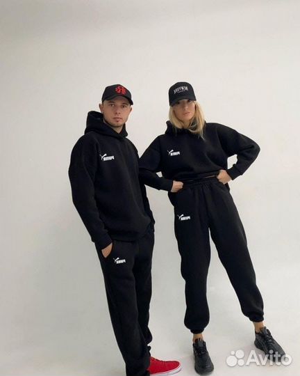 Спортивный костюм