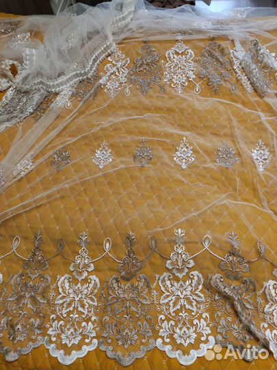 Тюль с вышивкой на сетке