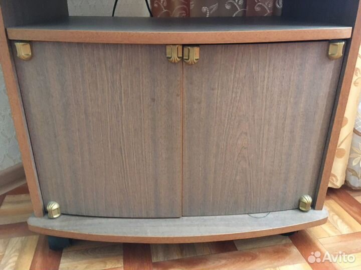 Тумба под телевизор