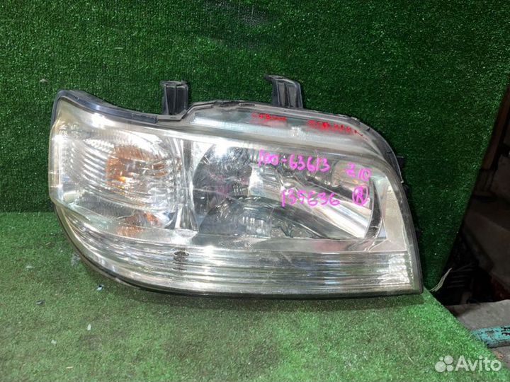 Фара передняя правая Nissan Cube Z10