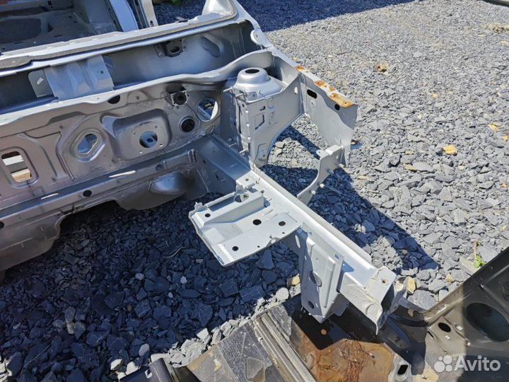 Четверть (лонжерон) передняя левая LADA X-Ray