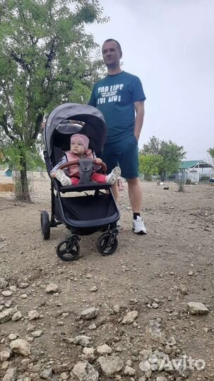 Прогулочная коляска