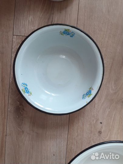 Тазы эмалированные