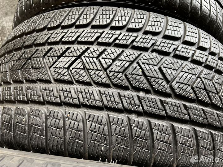 Pirelli Scorpion Winter 305/35 R21