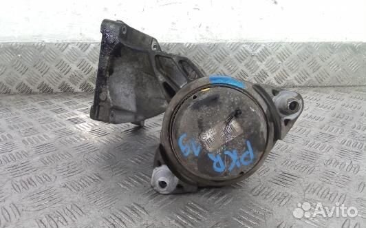 Подушка двигателя дизельная mercedes benz C-class