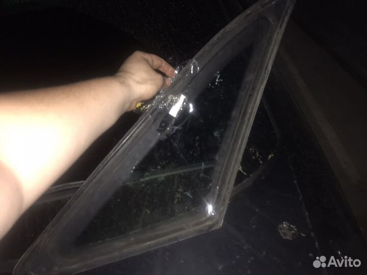 Форточка renault safrane левая