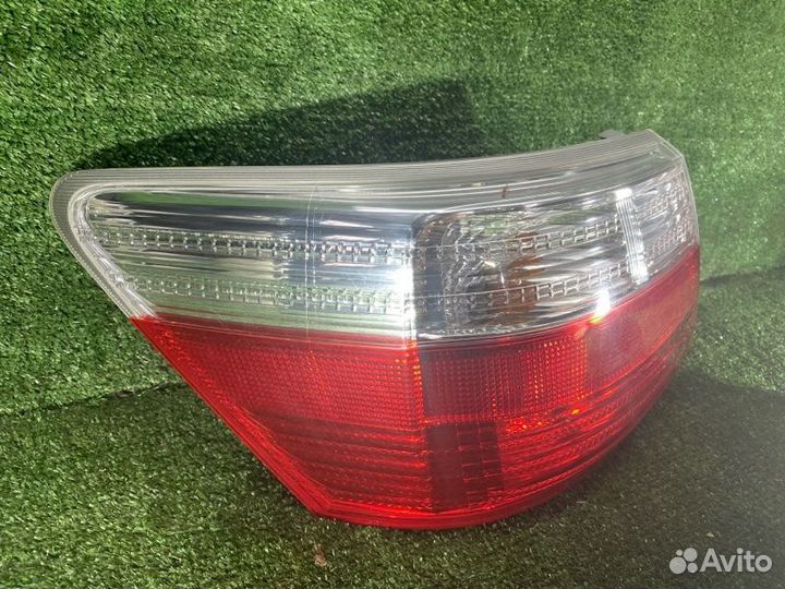 Стоп-сигнал задний левый Toyota Premio ZRT265