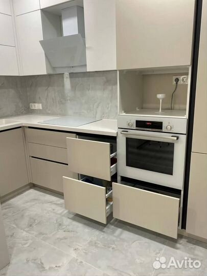 Кухонный гарнитур