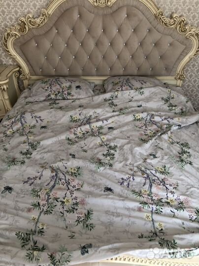 Постельное белье евро бу два комплекта