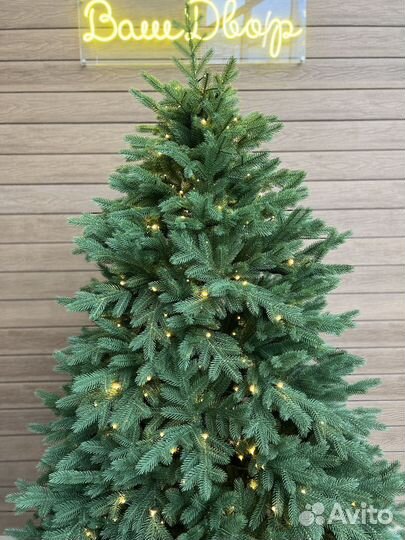 Елка искусственная литая с лампочками