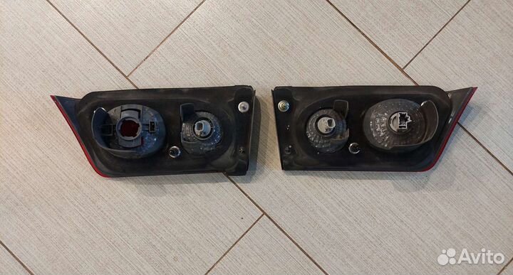 Фонари в крышку багажника Honda Accord 7