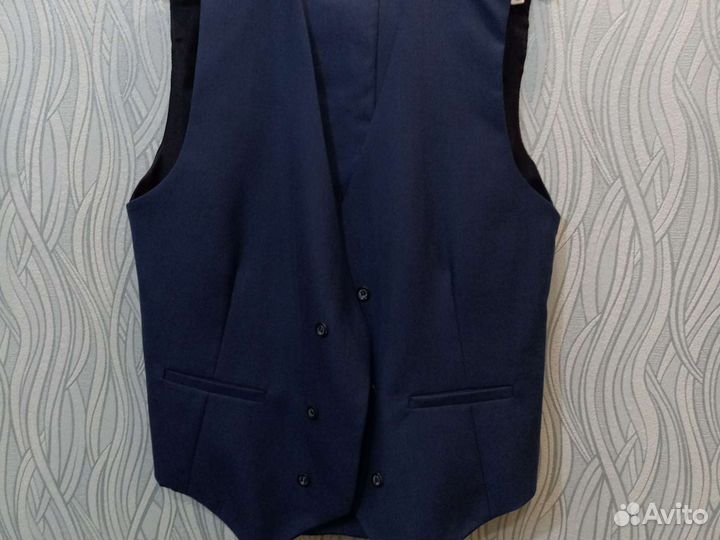 Мужской классический костюм