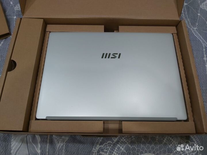 Новый Ультрабук MSI Modern (Core i5-1235U 10 ядер)