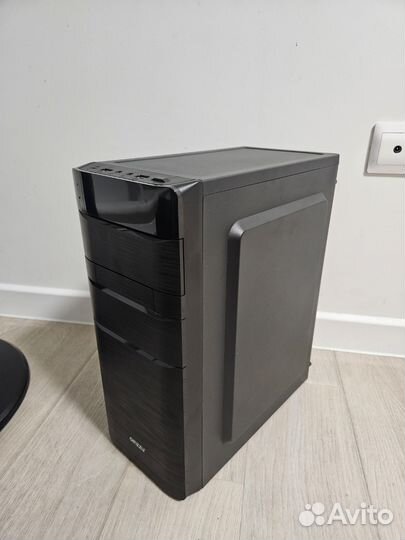 Компактный компьютер