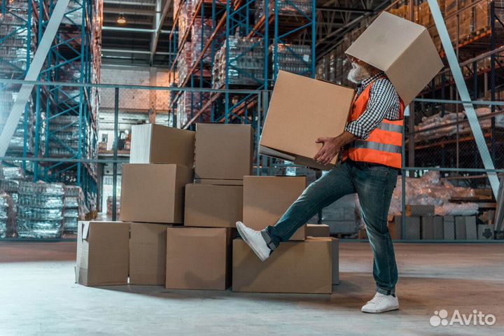 Ночные сотрудники на склад