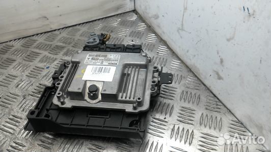 Блок управления двс citroen C5 2 (HNI15PC01)