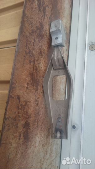 Вилка включения сцепления ford