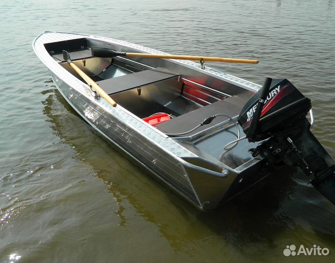 Новая моторная лодка Wyatboat 390У длина 4 м