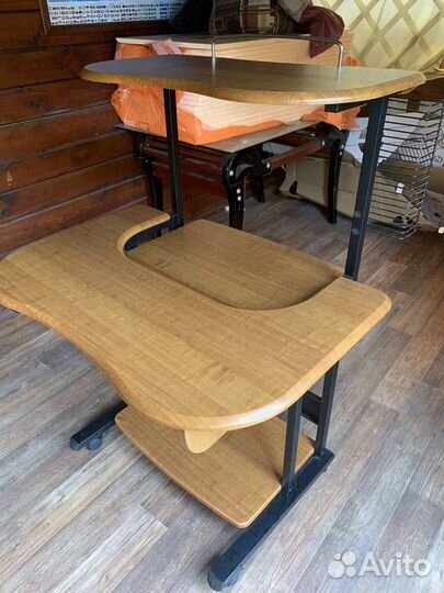 Компьютерный столик бу