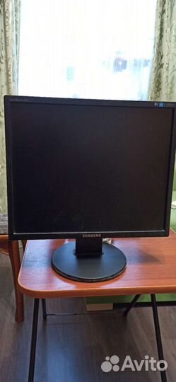 Монитор samsung