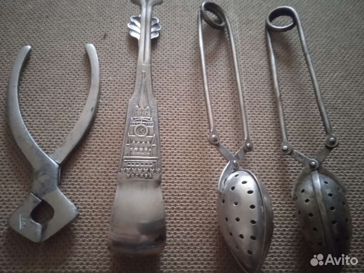 Подстаканник; Щипчики,Заварная ложечка,Захватка