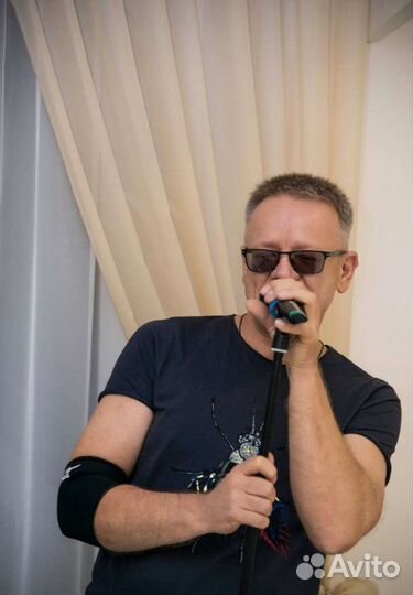 Живой вокал, DJ, музыкальное сопровождение