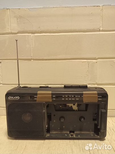 Кассетный магнитофон