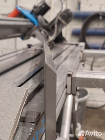 Резка плитки из керамогранита и изделия из него