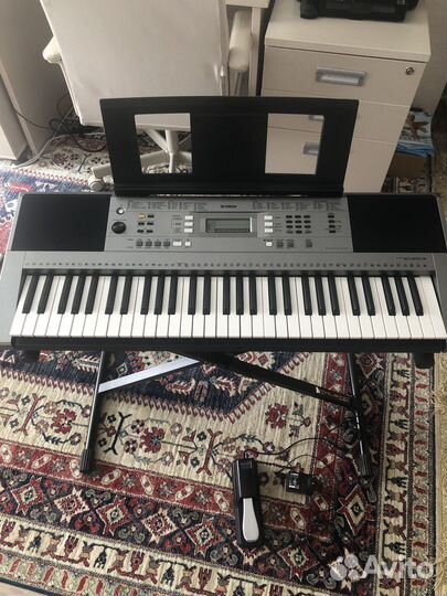 Продам синтезатор yamaha PSR-E353