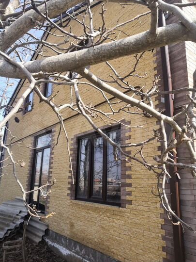 Дом 240 м² на участке 6 сот.