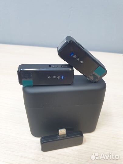 Беспроводной петличный микрофон