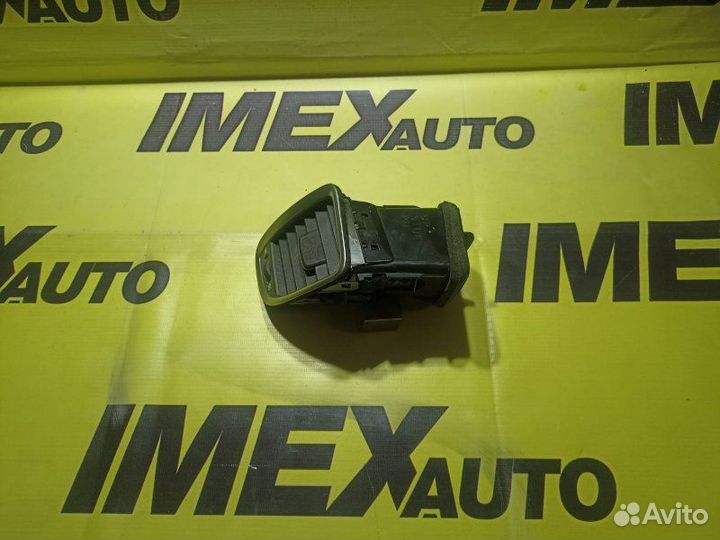 Дефлектор обдува салона Nissan Teana J32 правый