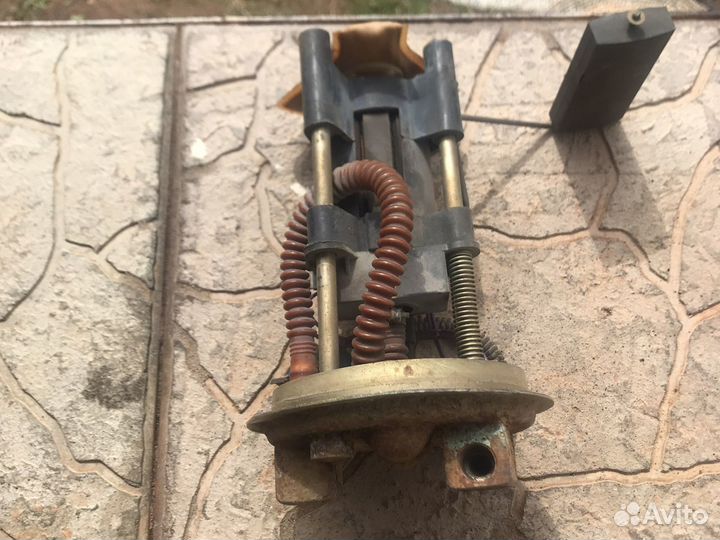 Продам топливный насос на ваз 2115