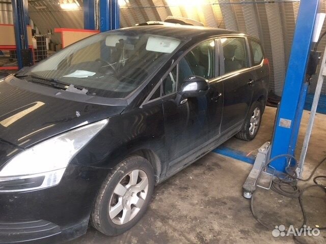 Разбор на запчасти Peugeot 5008 2009-2016