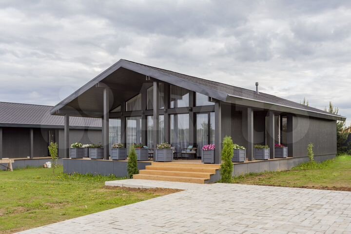 Коттедж 162 м² на участке 6 сот.