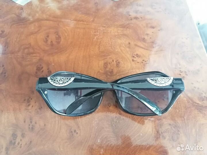 Солнцезащитные очки женские