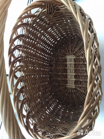 Корзина плетеная