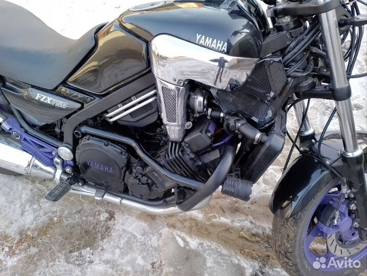 Yamaha fzx 750