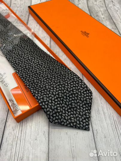 Галстук louis vuitton