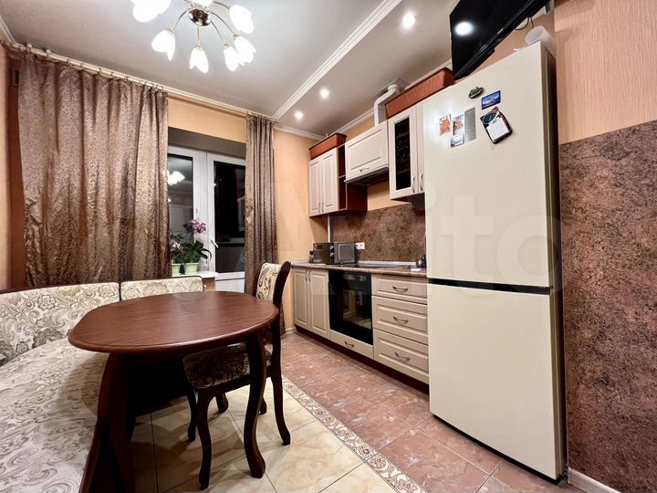 2-к. квартира, 63,7 м², 8/9 эт.