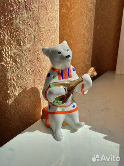 Дулевский Медведь с балалайкой, статуэтка