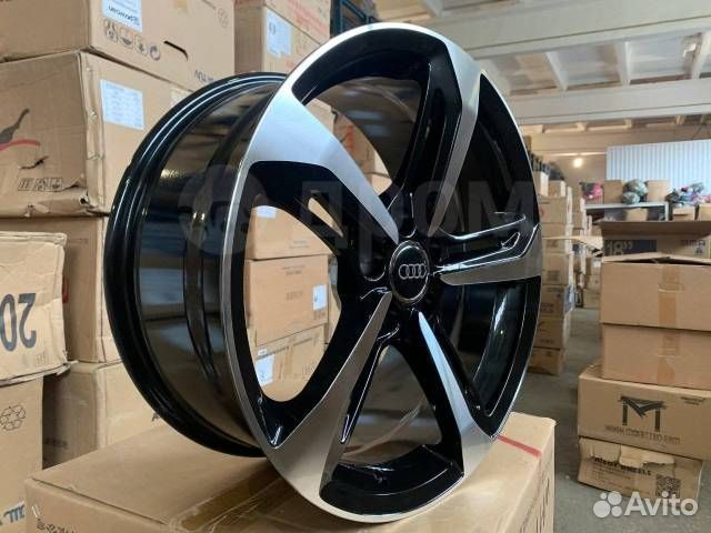 Диск литой Replica Audi R18 5*112
