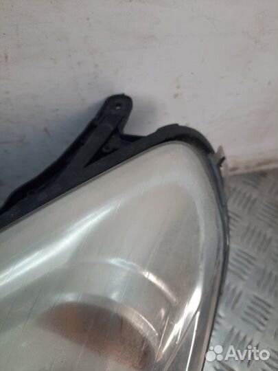 Фара передняя левая Opel Astra универсал 1.8