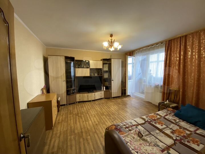 2-к. квартира, 67,3 м², 1/17 эт.