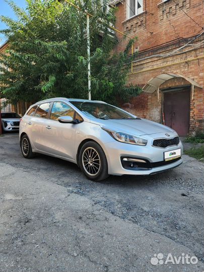 Kia Ceed 1.6 AT, 2015, 137 000 км