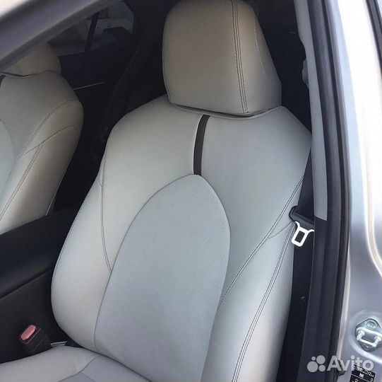 Чехлы на Toyota Camry 70